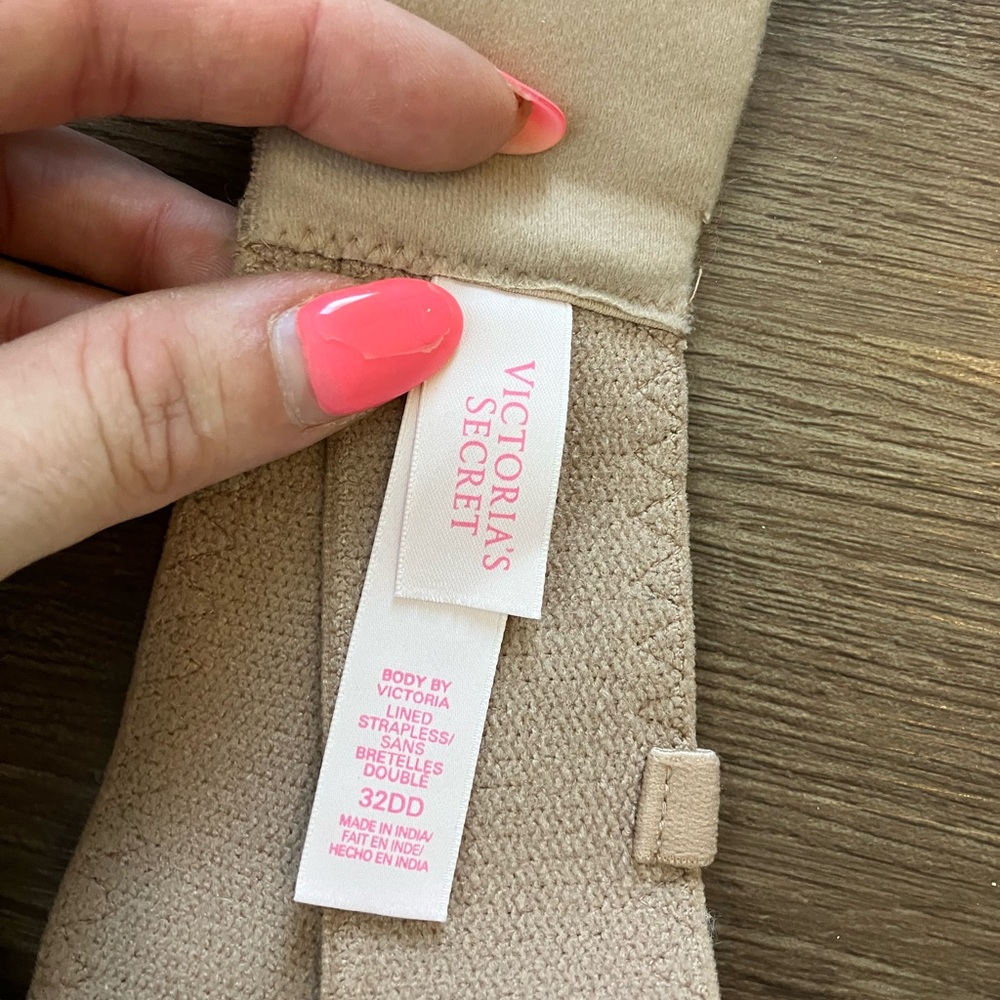 Victoria secret 32DD Strapless Bra